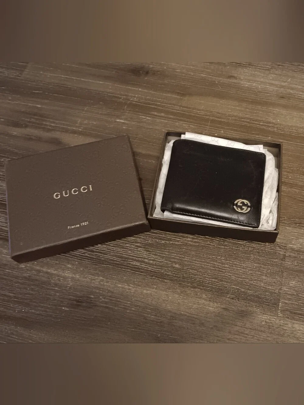 Gucci Black Leather Bifold Wallet with Silver GG Accent